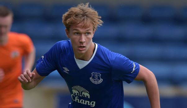 VIDEO: Cú hattrick đẳng cấp của sao U18 Everton ở giải trẻ Premier League