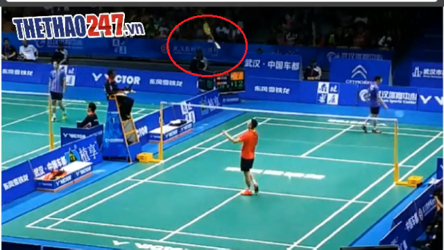 VIDEO: 2 pha cầu cực hay của Tiến Minh khiến Lin Dan quăng vợt