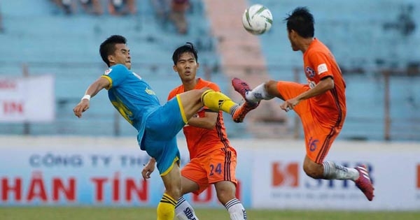 Điểm tin tối 3/5: S. Khánh Hòa mất bàn thắng nhanh nhất V-League vì trọng tài?