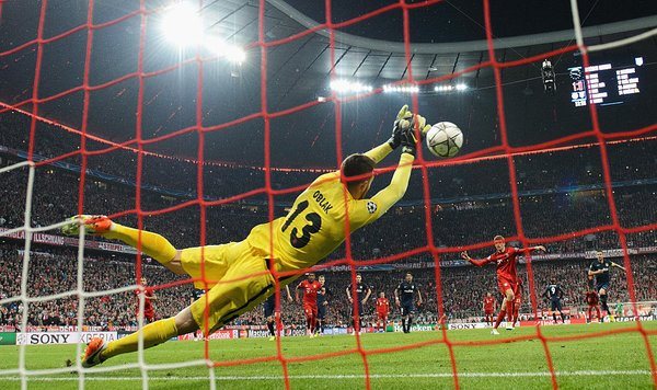 VIDEO: Các chân sút Bayern phung phí cơ hội trước Atletico