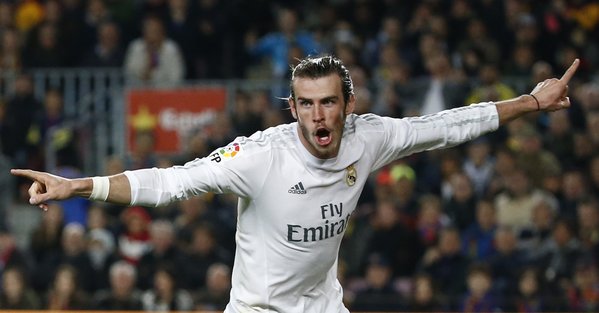 VIDEO: Gareth Bale sút bóng đẳng cấp hạ gục thủ thành Joe Hart