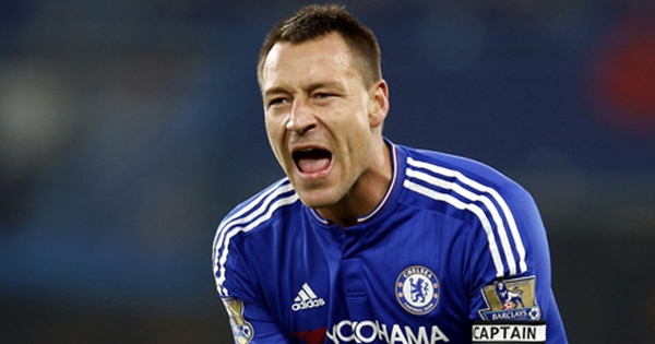 Chelsea đề nghị gia hạn với Terry