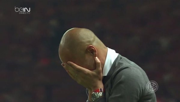 VIDEO: HLV Guardiola bật khóc sau chức vô địch Cúp QG của Bayern