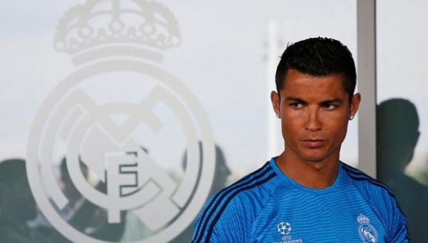 Ronaldo chính thức trả lời về tương lai tại Real