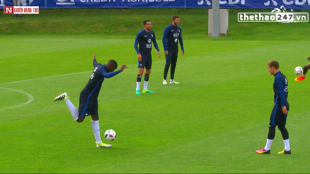 VIDEO: Pogba - Griezmann khoe kỹ thuật cực đỉnh trên sân tập tuyển Pháp