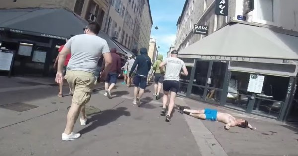 VIDEO: Ultra Nga khoe clip tấn công hooligan Anh tại Euro 2016