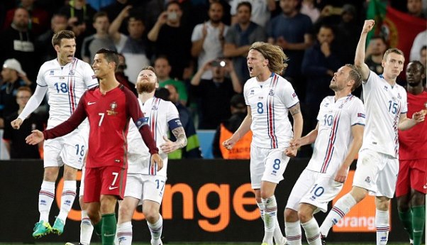 VIDEO: Màn trình diễn đáng quên của Ronaldo trước Iceland