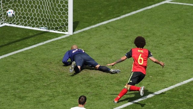 VIDEO: Witsel bật cao đánh đầu dũng mãnh nâng tỷ số lên 2-0 cho ĐT Bỉ