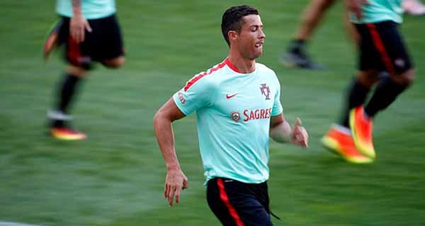 Ronaldo nhận ‘liều thuốc tinh thần’ đặc biệt trước trận gặp Hungary