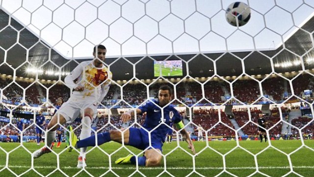 VIDEO: Morata mở tỷ số cho Tây Ban Nha ngay phút thứ 7