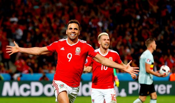 VIDEO: Robson-Kanu ghi bàn sau pha xử lý đẳng cấp (Bỉ 1-2 Wales)