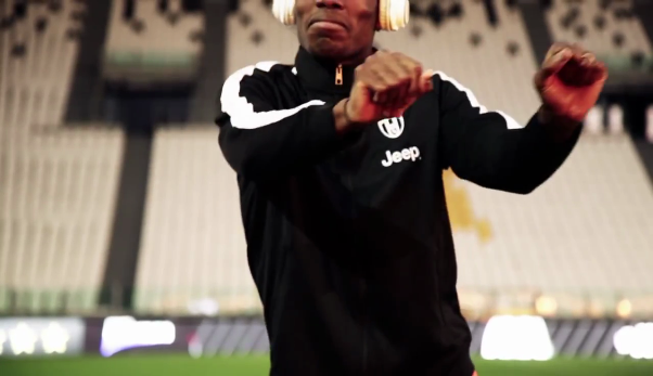 VIDEO: Pogba biểu diễn điệu nhảy cồng chiêng