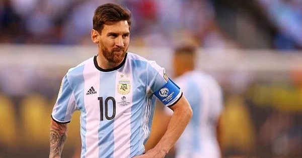 Tổng thống Argentina vào cuộc, Messi chắc chắn trở lại ĐTQG