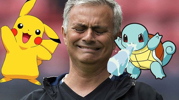 HLV Mourinho phản ứng ra sao khi các cầu thủ MU chơi Pokemon GO