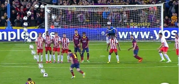 VIDEO: Cầu thủ Barca và những đường cong tuyệt đẹp trên sân cỏ