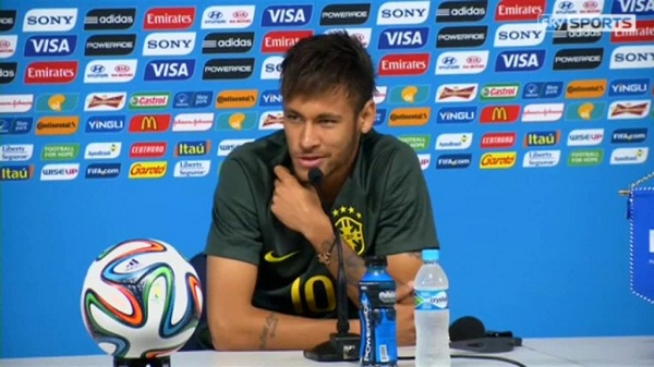 Neymar bất ngờ lên tiếng về Messi với truyền thông