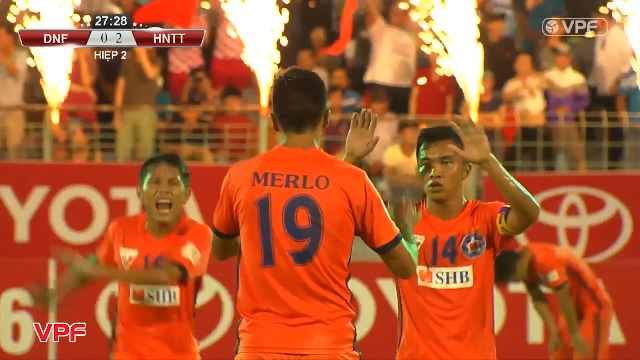 VIDEO: Cú ngả bàn đèn đẳng cấp của Gaston Merlo tại vòng 19 V-League