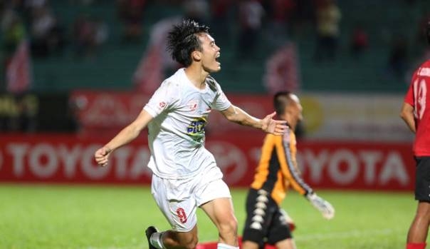 Cú đúp đẳng cấp của Văn Toàn dẫn đầu top 5 bàn thắng đẹp vòng 21 V-League