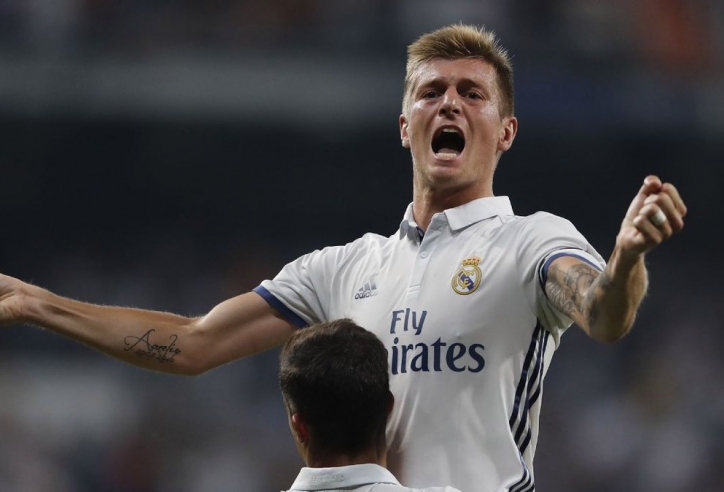 VIDEO: 2 bàn thắng giống nhau đến ngỡ ngàng của Toni Kroos