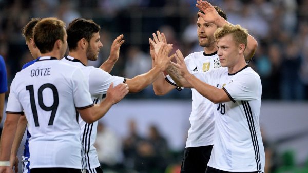 VIDEO: Đức đánh bại Phần Lan ở trận đấu chia tay Schweinsteiger