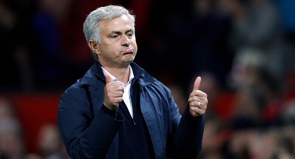 Tin bóng đá Anh: Mourinho suýt tạo bom tấn; Arsenal nhận tin xấu từ tân binh