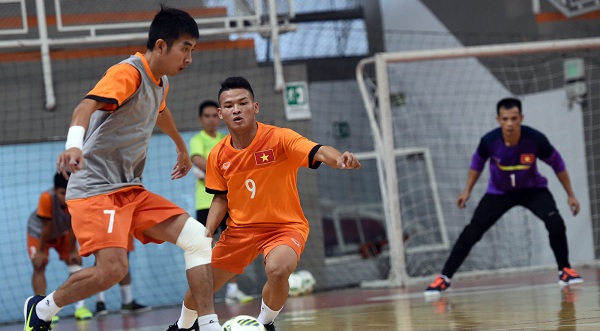 Thủ môn ĐT Italia thận trọng trước futsal Việt Nam