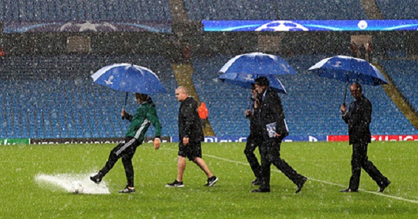 Trận đấu giữa Man City và Gladbach bị hủy bỏ vì thời tiết xấu