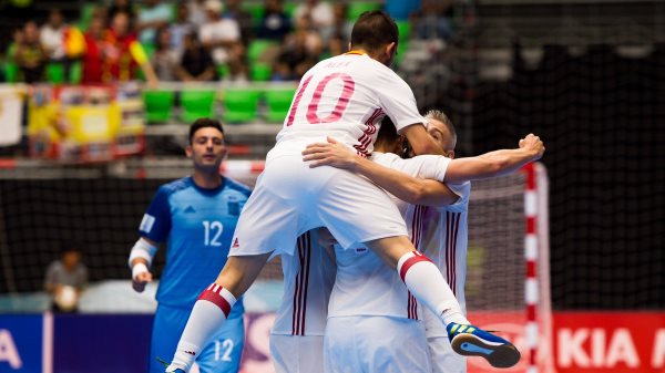 Video bàn thắng: Azerbaijan 2-4 Tây Ban Nha (World Cup Futsal 2016)