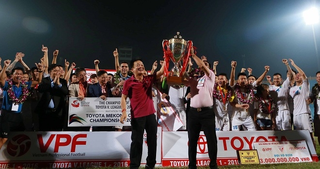HLV Chu Đình Nghiêm phản bác dư luận sau chức vô địch của Hà Nội T&T