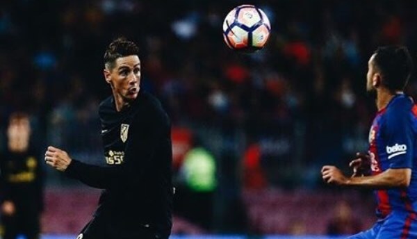 VIDEO: Torres chạm bóng kiến tạo tinh tế ở trận gặp Barcelona