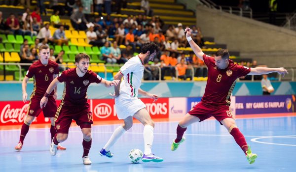 VIDEO: Thắng kịch tính Iran, Nga vào chung kết World Cup Futsal 2016