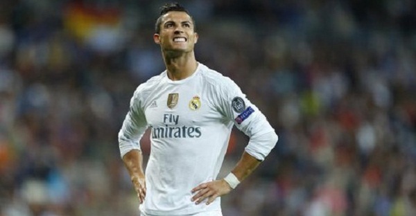 Điểm tin trưa 4/10: Nghi vấn Ronaldo chửi cổ động viên