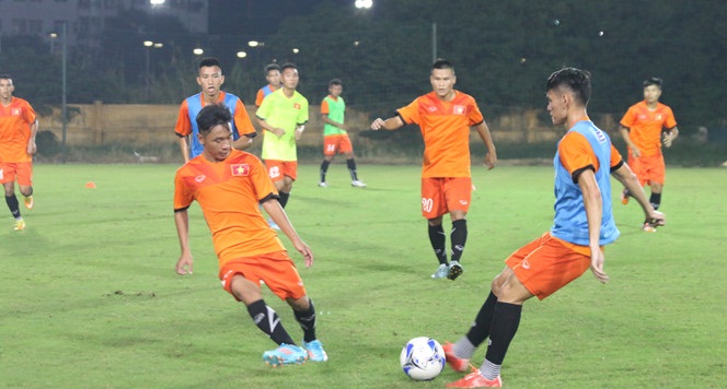 Điểm tin 13/10: U19 Việt Nam đối mặt thử thách đầu tiên, NHM Việt sẽ thoải mái thưởng thức El Clasico