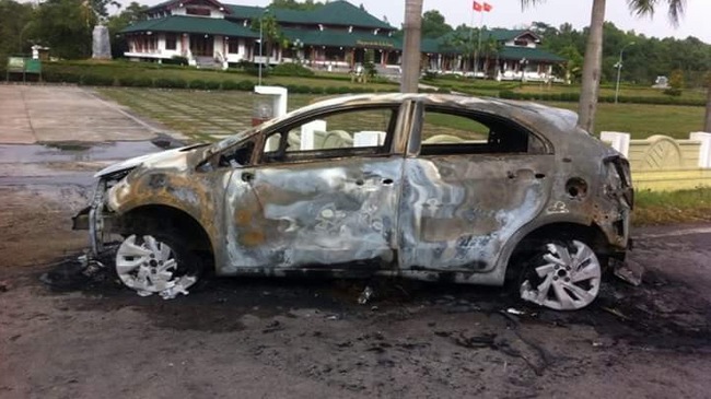 Xe Kia Rio mới đăng kí đã bốc cháy tại Thái Nguyên