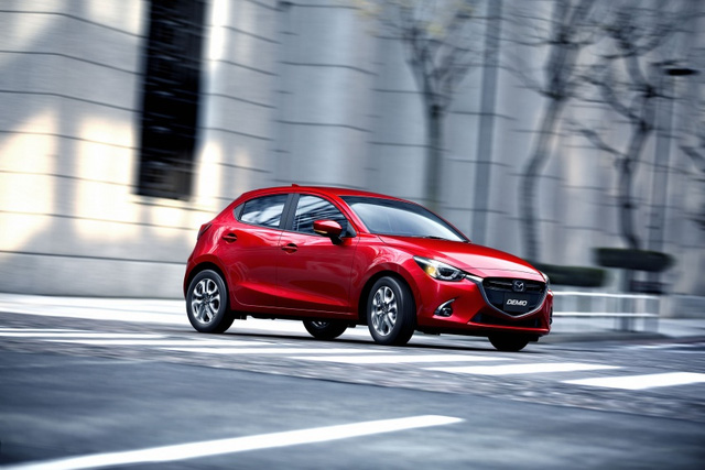 Mazda2 và CX-3 bắt mắt trong phiên bản nâng cấp mới