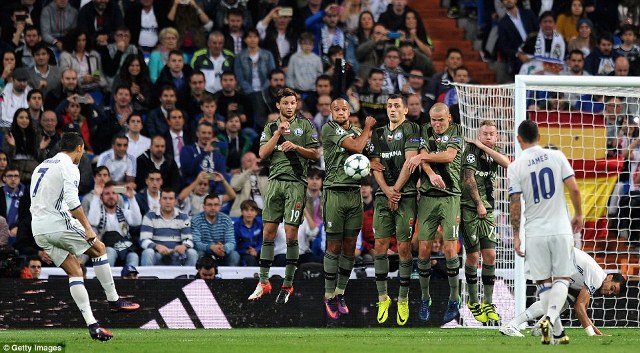 Video bàn thắng: Real Madrid 5-1 Legia Warsaw (Bảng F - Champions League)
