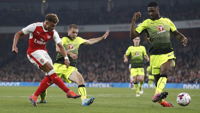 Video bàn thắng: Arsenal 2-0 Reading (Vòng 4 - League Cup)