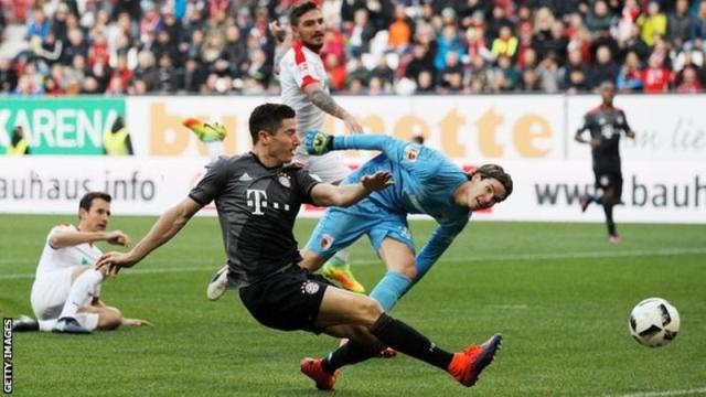 Video bàn thắng: Augsburg 1-3 Bayern Munich (Vòng 9 - Bundesliga)
