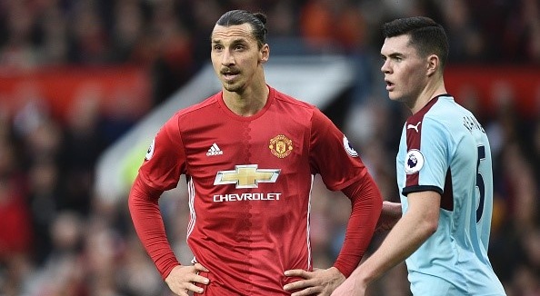 Hàng công nhạt nhòa, MU để Burnley cầm hòa ngay tại Old Trafford