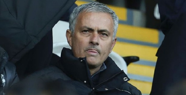 Mourinho chỉ đích danh những cầu thủ MU sợ ra sân