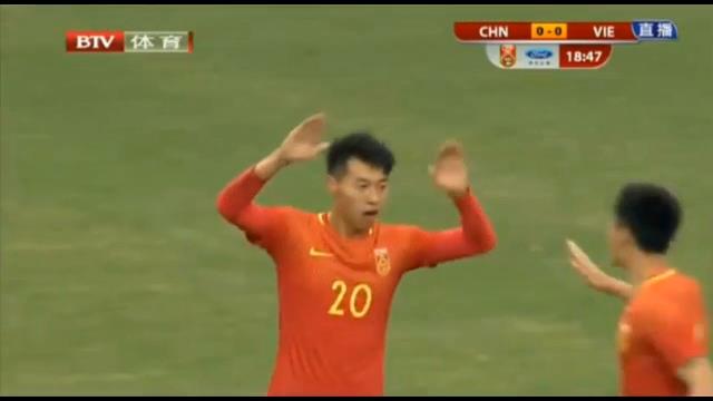 VIDEO: Bàn mở tỷ số U22 Trung Quốc 1-0 U22 Việt Nam