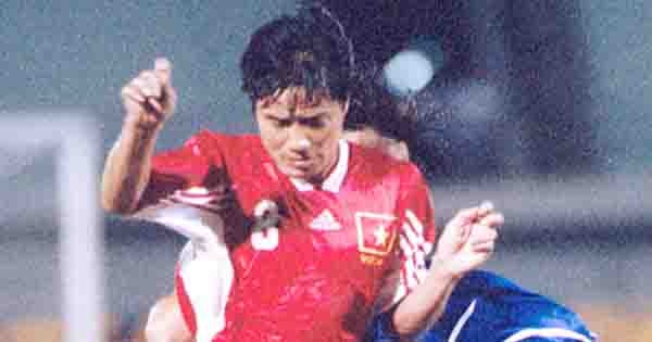 Tin AFF Cup 10/11: Trận Việt Nam – Indo lọt Top khoảnh khắc giải đấu