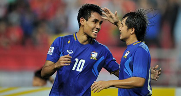 Dangda lập hat-trick, Thái Lan nhẹ nhàng đánh bại Indonesia
