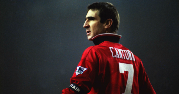 VIDEO: Tròn 20 năm khoảnh khắc làm nên thương hiệu Cantona