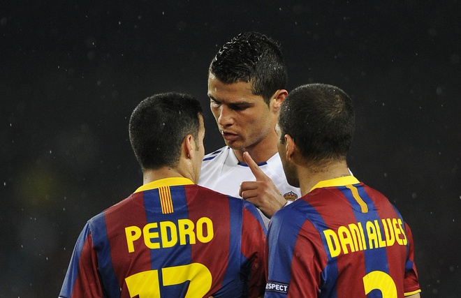 Hé lộ màn đối đáp 'đậm mùi thuốc súng' giữa Ronaldo và Pedro