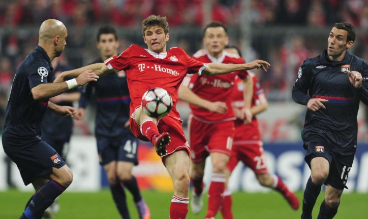 VIDEO: Bayern Munich đã hạ Lyon thế nào cách đây một thập kỷ?