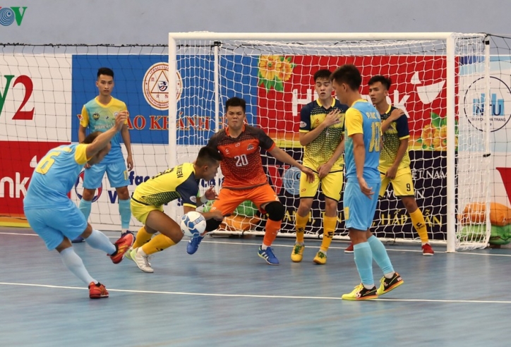 Sanna Khánh Hòa khởi đầu mỹ mãn trong ngày khai màn giải Futsal VĐQG