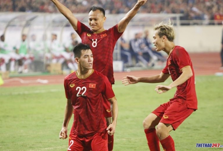 HLV Park Hang Seo báo tin vui với NHM bóng đá Việt Nam