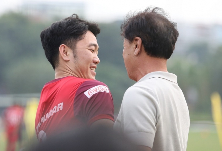 HLV Chung Hae Seong dẫn dắt đội bóng cũ của Xuân Trường