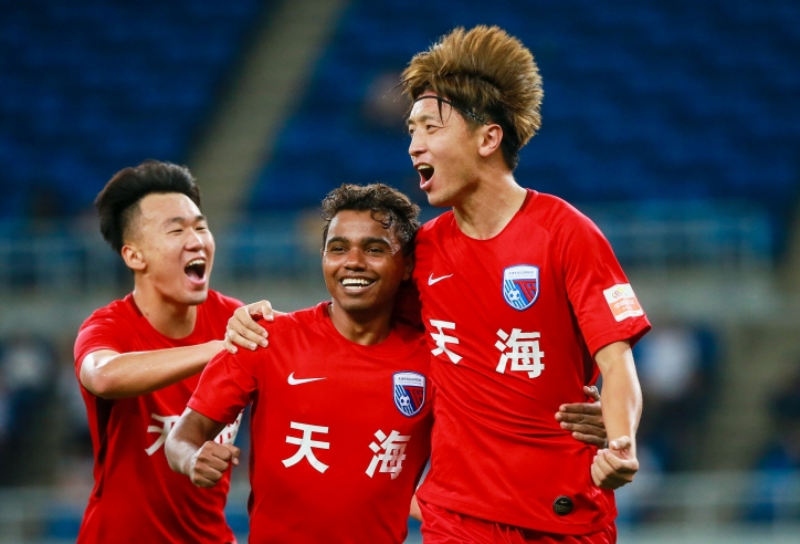 Bóng đá Trung Quốc tự biến thành 'trò hề' với thế giới